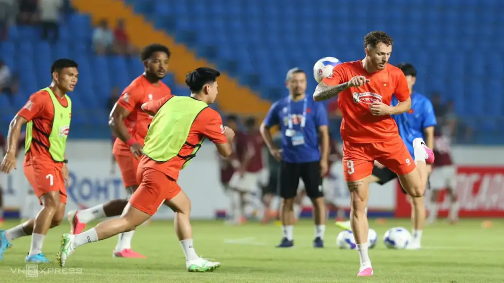 Việt Nam 0-0 Myanmar (H1): Tài Lộc, Lê Giang lần đầu đá chính