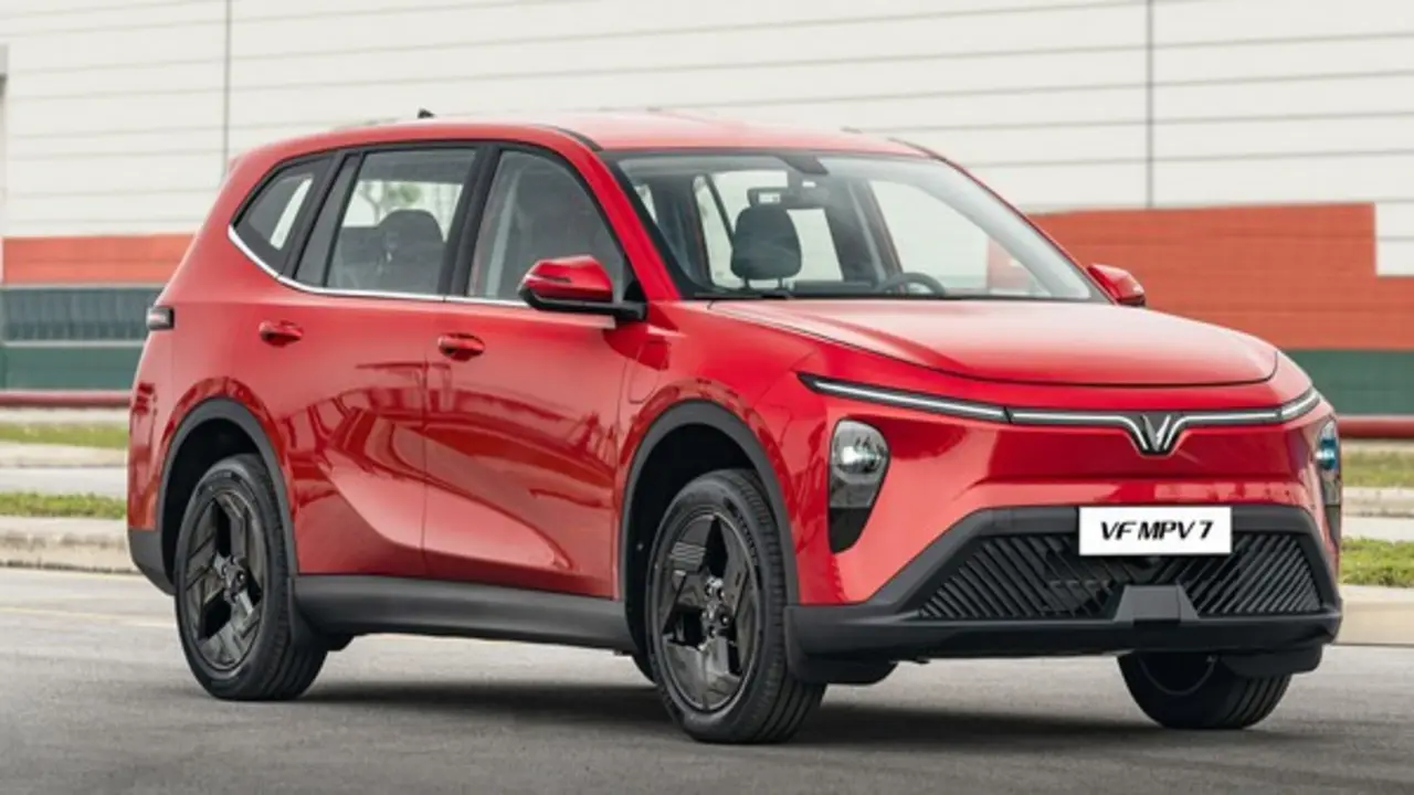 VinFast VF MPV 7 vào “tầm ngắm” của gia đình Việt: Rộng, khỏe, giá lăn bánh siêu hấp dẫn