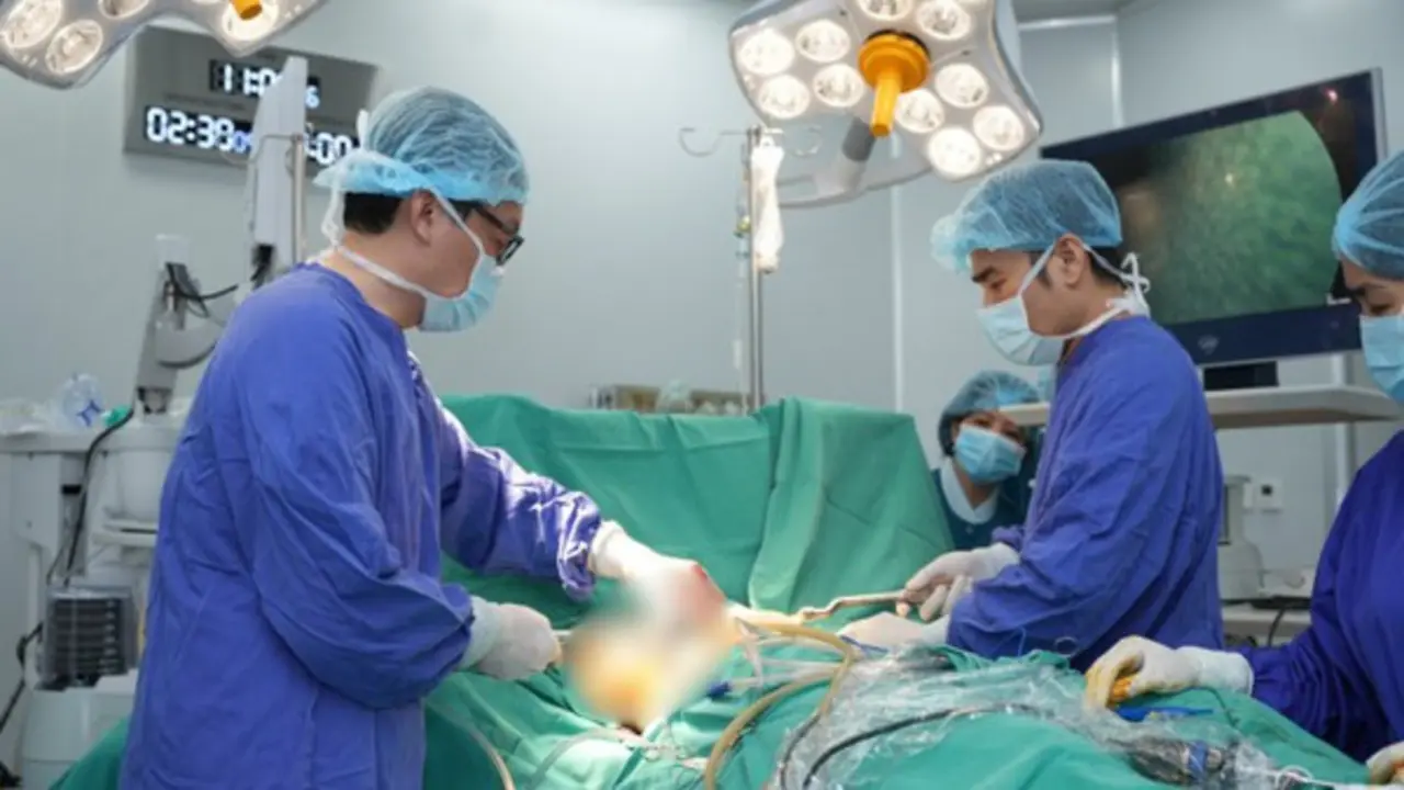 Vinmec Hải Phòng “hồi sinh” lồng ngực bị lõm cho cậu bé 13 tuổi bằng ca phẫu thuật tạo hình phức tạp