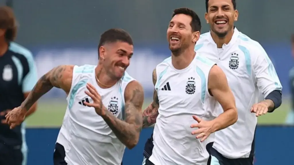 World Cup chưa đá chung kết, bệnh viện Argentina đã đông bệnh nhân vì... quá hồi hộp