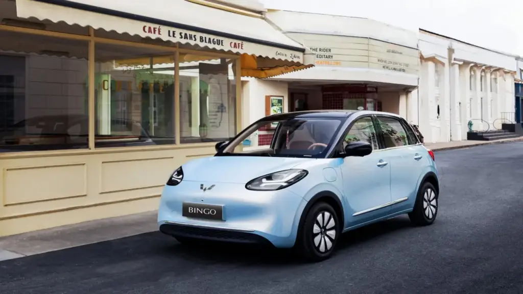 Wuling Bingo có bán ở Việt Nam khả năng thành xe điện Chevrolet giá rẻ