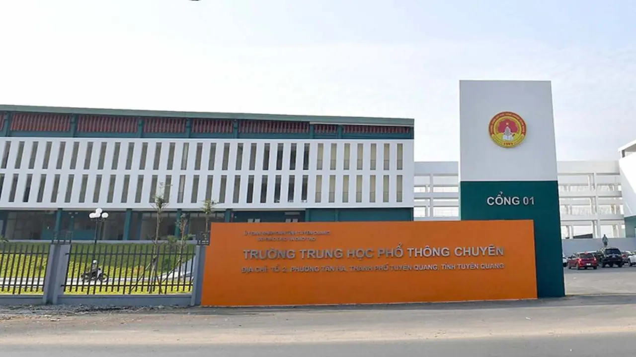 Xác minh gần 150 học sinh chuyên Tuyên Quang đạt điểm 10 Toán