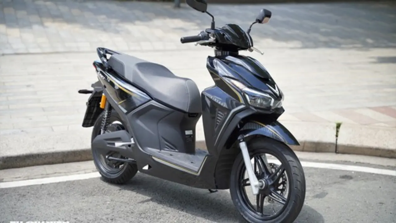 Xe máy điện thể thao VinFast Kinet giá từ 40 triệu, cạnh tranh Honda Air Blade?