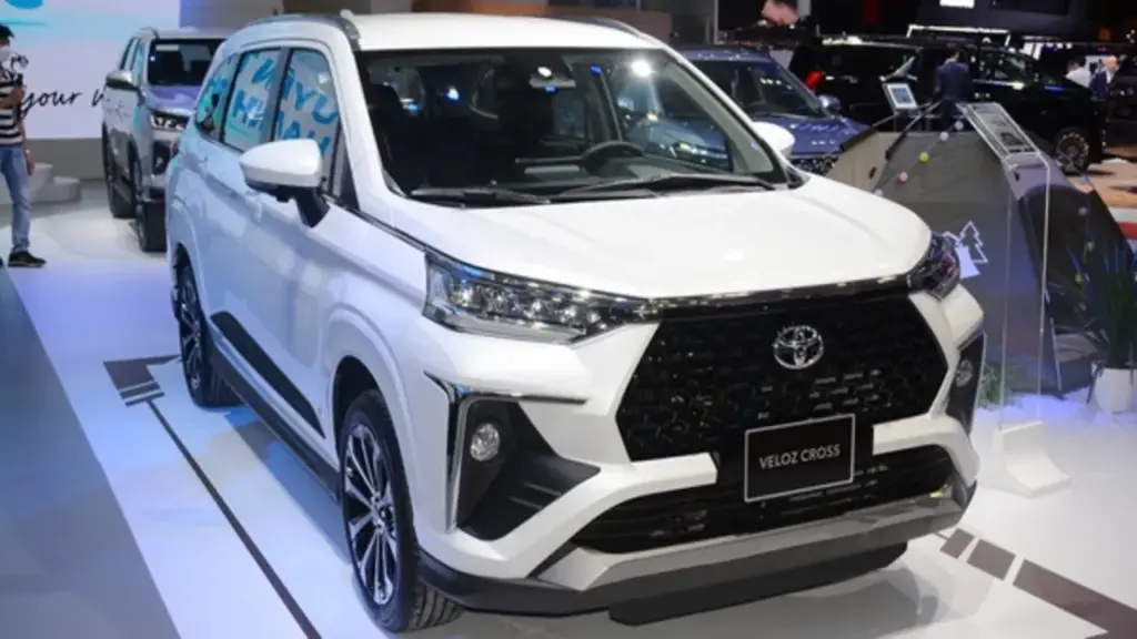 Xe MPV phổ thông: Hyundai Stargazer đại hạ giá, Mitsubishi Xpander tăng ưu đãi đấu Veloz