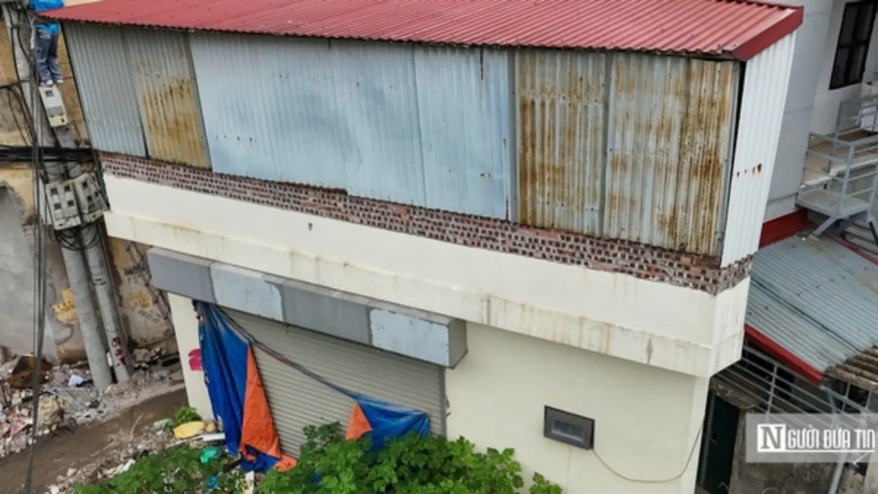 Xuất hiện loạt nhà siêu méo sau khi giải phóng mặt bằng dự án Vành đai 2,5